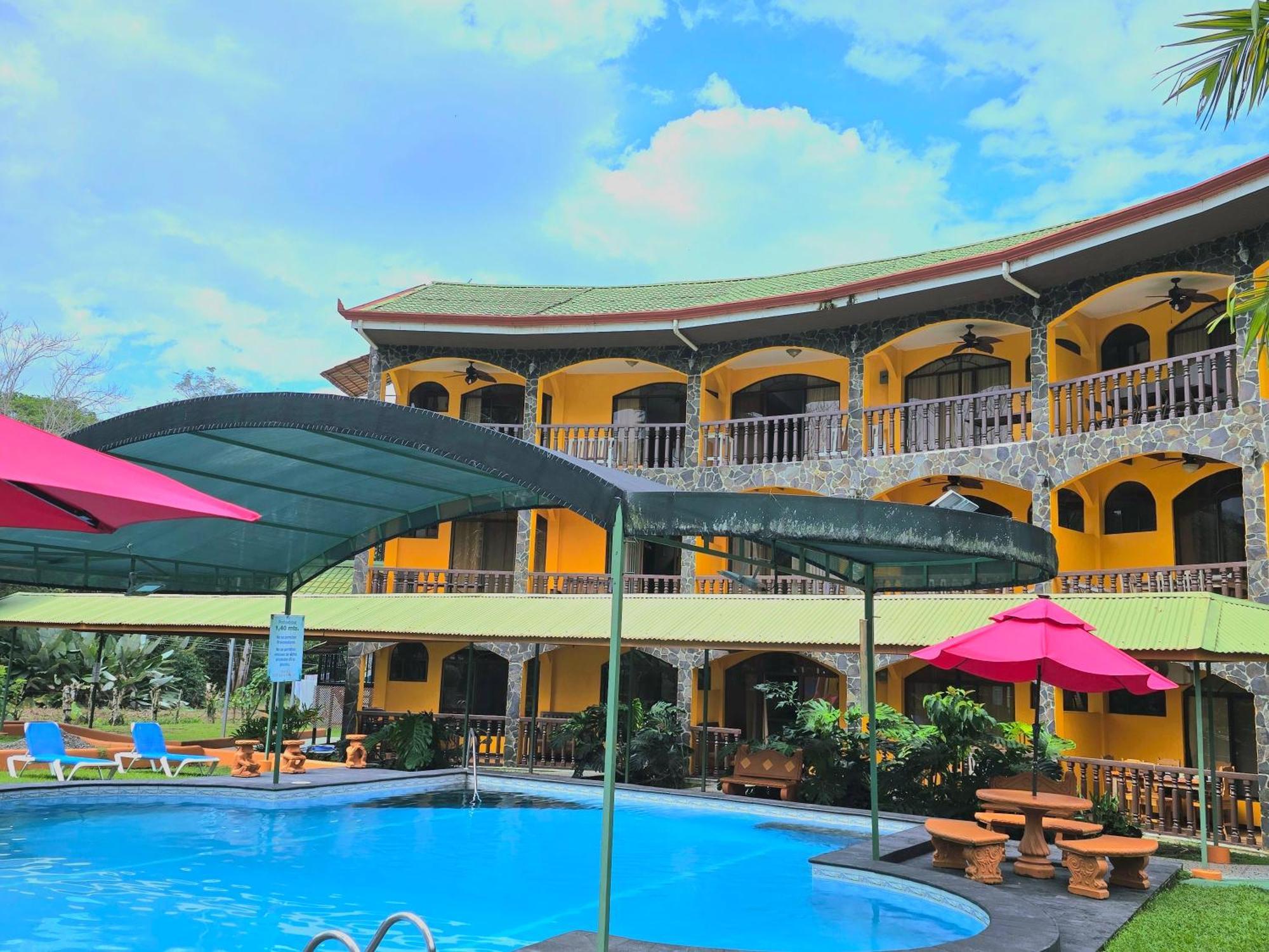 Apartahotel Playa Luna Uvita Esterno foto